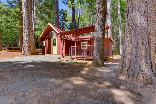 13860 Winding Way, Nevada City, CA 95959