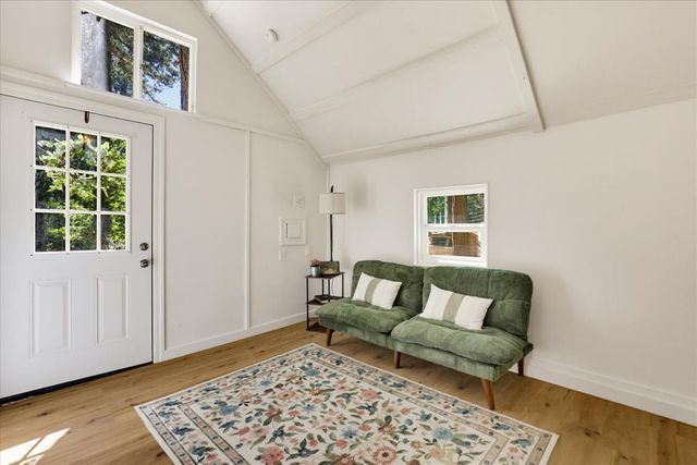 13860 Winding Way, Nevada City, CA 95959