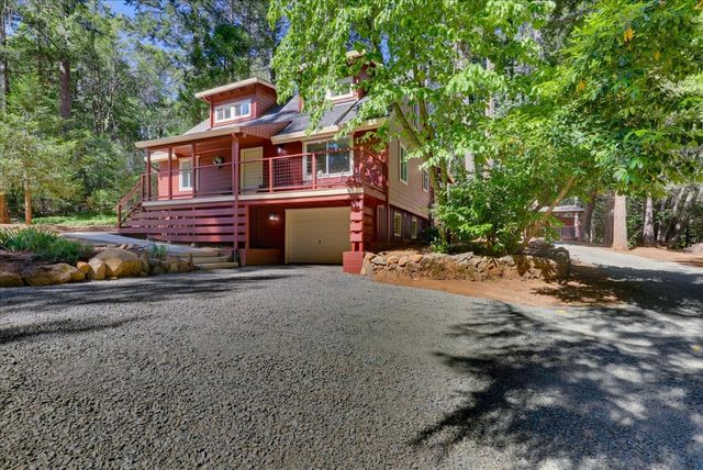 13860 Winding Way, Nevada City, CA 95959