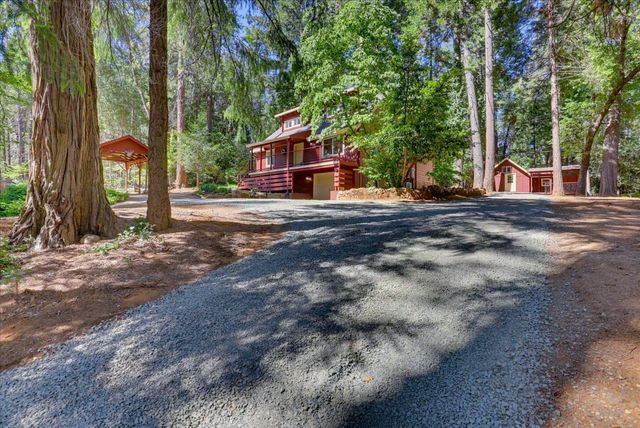 13860 Winding Way, Nevada City, CA 95959