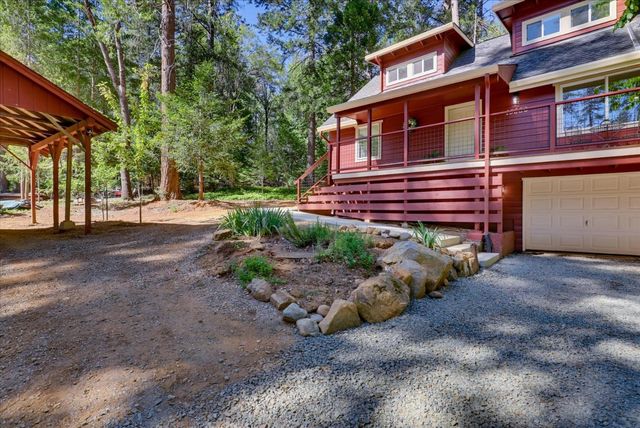 13860 Winding Way, Nevada City, CA 95959