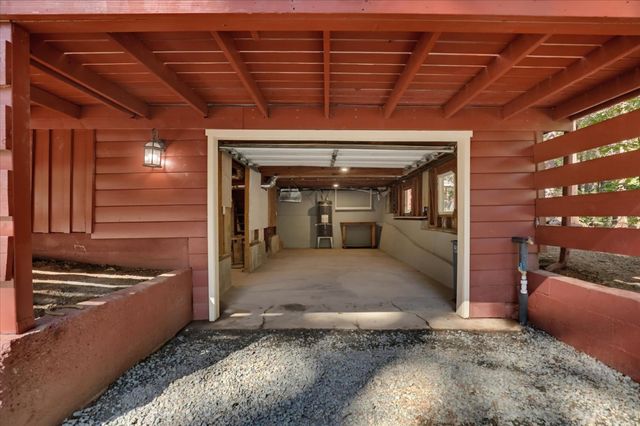 13860 Winding Way, Nevada City, CA 95959