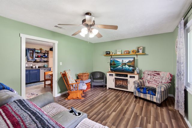 3690 Shady Oak Cir, Cookeville, TN 38501