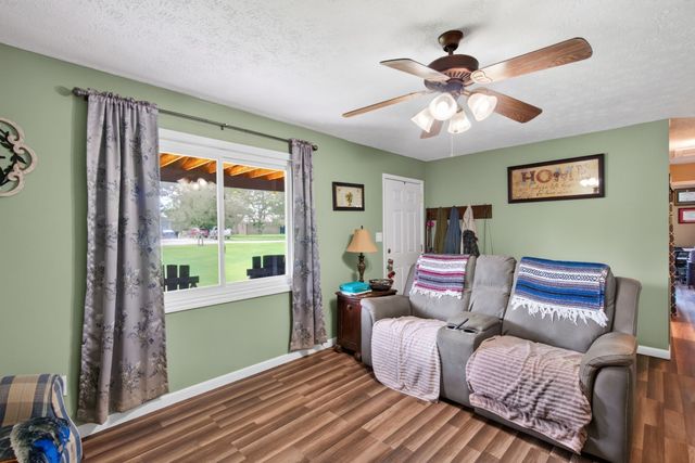 3690 Shady Oak Cir, Cookeville, TN 38501