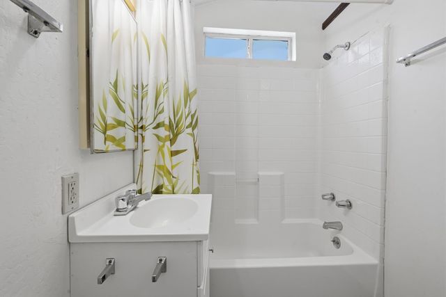 13351 Newtown Rd, Nevada City, CA 95959