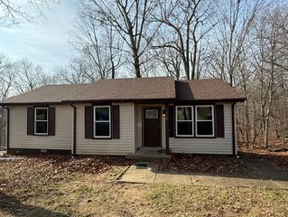 512 Aspen Dr, Clarksville, TN 37042