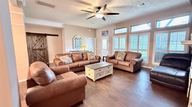 2504 Rosa Rita Drive, League City, TX 77573