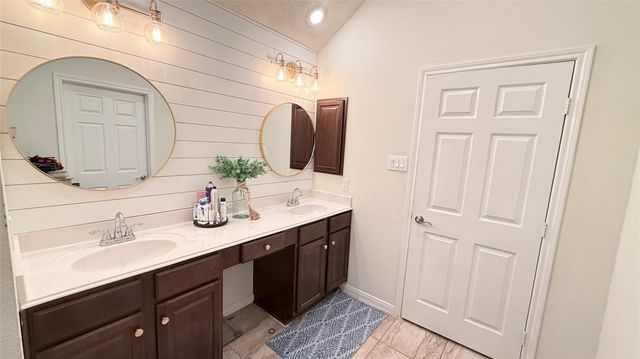 2504 Rosa Rita Drive, League City, TX 77573