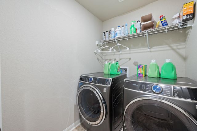 19601 Hubert R Humphrey RD, Manor, TX 78653