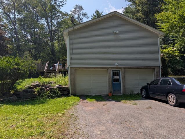 38 Hoffman Road, Narrowsburg, NY 12764