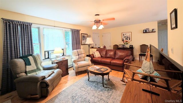 38 Hoffman Road, Narrowsburg, NY 12764
