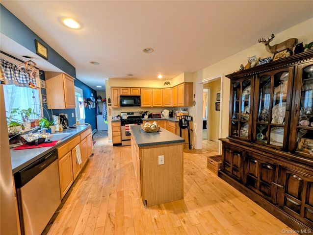 38 Hoffman Road, Narrowsburg, NY 12764