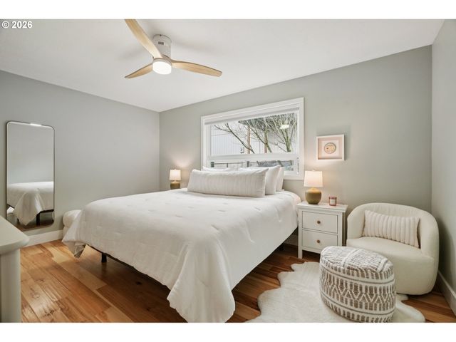 625 Sw MILLER Ct, Gresham, OR 97080