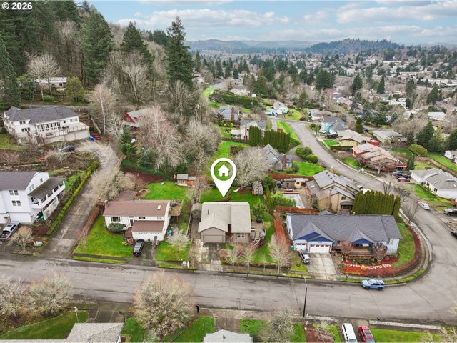 625 Sw MILLER Ct, Gresham, OR 97080