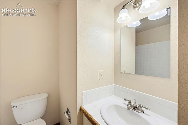 2526 Plumtree Grove, Colorado Springs, CO 80907