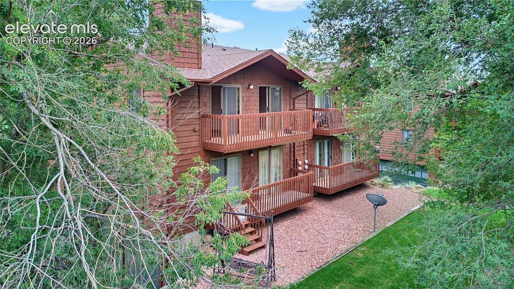 2526 Plumtree Grove, Colorado Springs, CO 80907