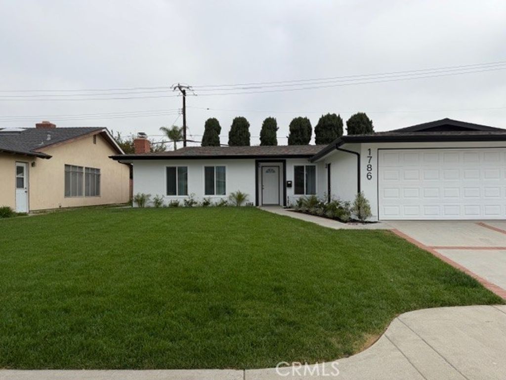 1786 Iowa Street, Costa Mesa, CA 92626