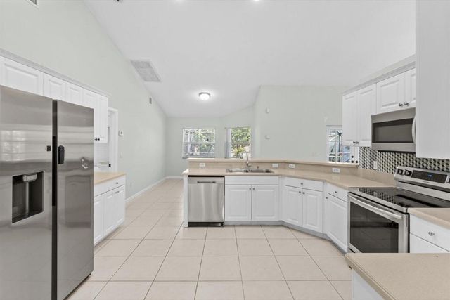 981 SW Mccracken Ave Avenue, Port St. Lucie, Port St Lucie, FL 34953