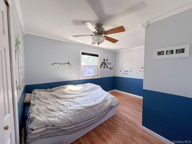 10 Garden Court, Carle Place, NY 11514