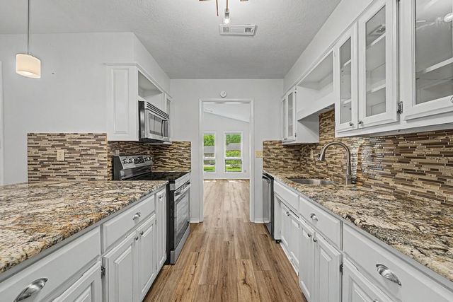 17 Mellor Lane, Bella Vista, AR 72715