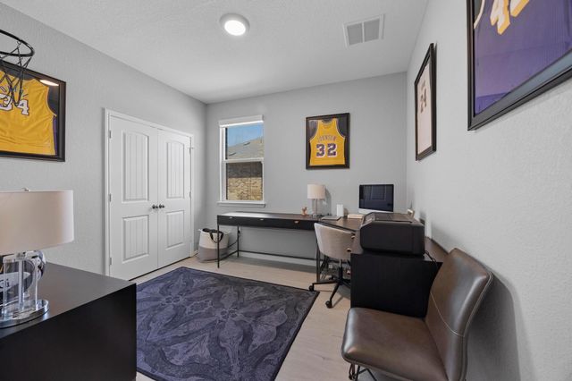 301 Brody LN, Georgetown, TX 78626