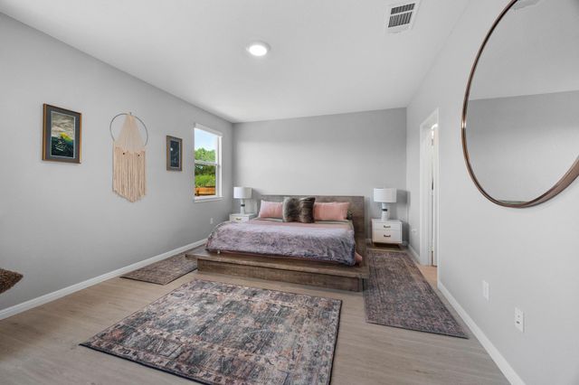 301 Brody LN, Georgetown, TX 78626
