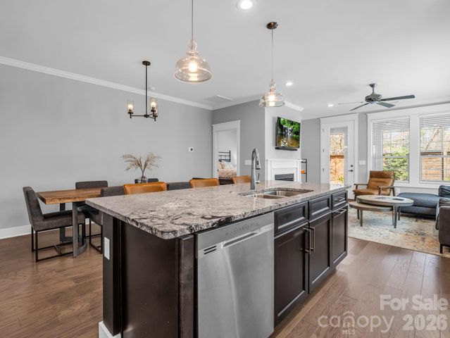 518 Sweet Birch Park Lane, Black Mountain, NC 28711