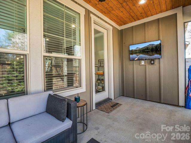 518 Sweet Birch Park Lane, Black Mountain, NC 28711