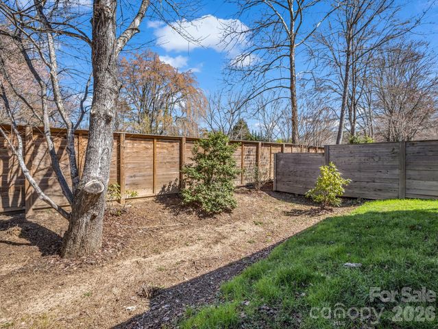 518 Sweet Birch Park Lane, Black Mountain, NC 28711