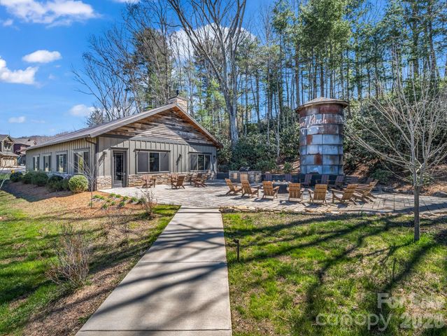 518 Sweet Birch Park Lane, Black Mountain, NC 28711