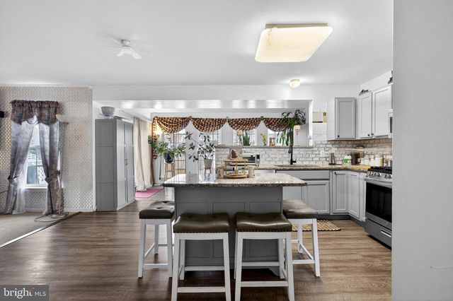 250 E BRAEBURN DR, Smyrna, DE 19977