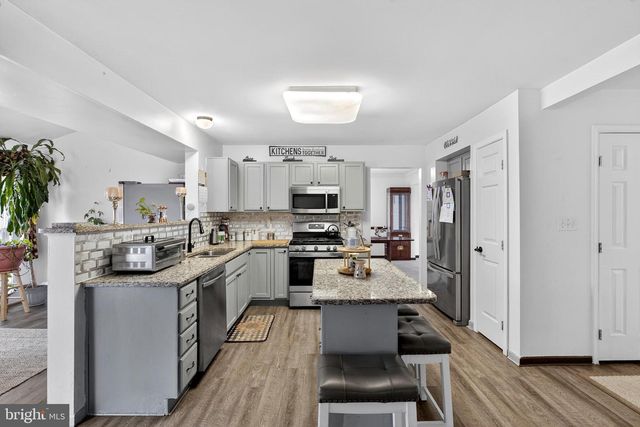 250 E BRAEBURN DR, Smyrna, DE 19977