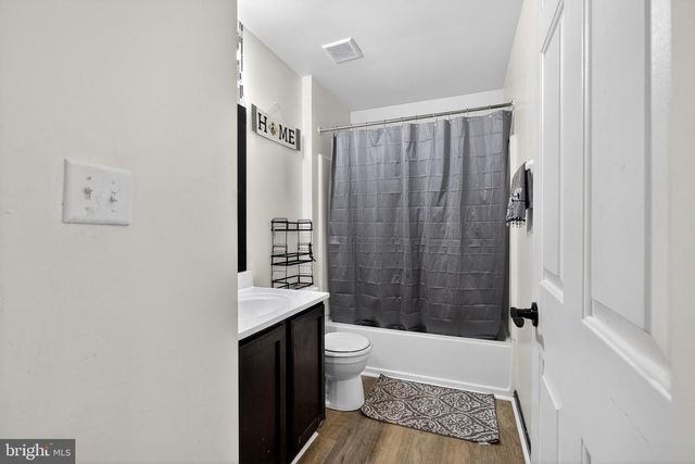 250 E BRAEBURN DR, Smyrna, DE 19977