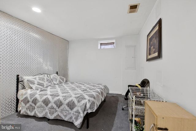 250 E BRAEBURN DR, Smyrna, DE 19977