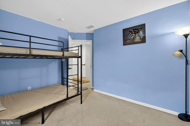 250 E BRAEBURN DR, Smyrna, DE 19977