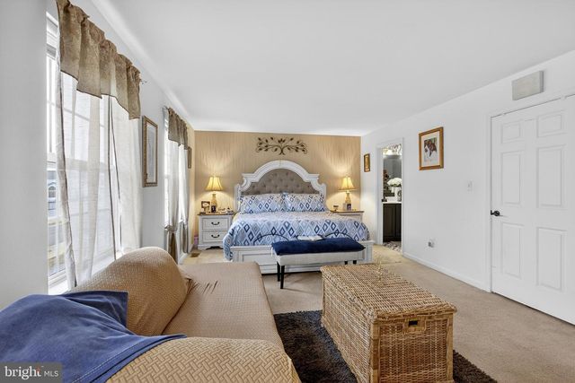 250 E BRAEBURN DR, Smyrna, DE 19977