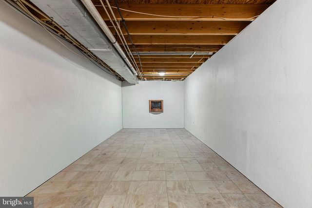 250 E BRAEBURN DR, Smyrna, DE 19977