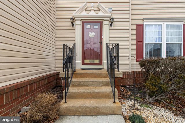 250 E BRAEBURN DR, Smyrna, DE 19977