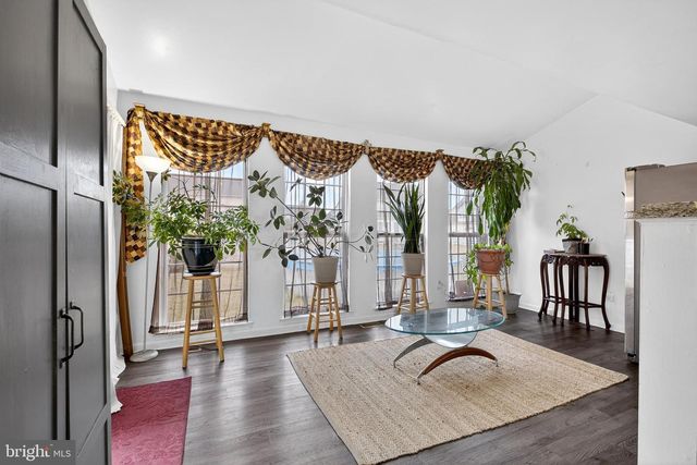 250 E BRAEBURN DR, Smyrna, DE 19977