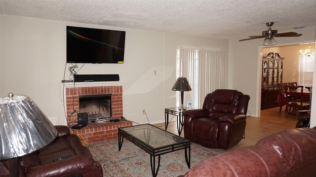 9219 Carousel Lane, Houston, TX 77080