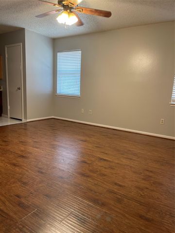 9219 Carousel Lane, Houston, TX 77080