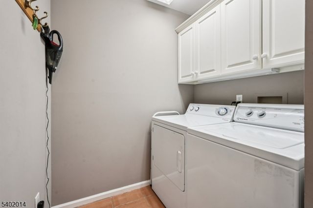 12 Hadley Ln, Wayne Twp., NJ 07470