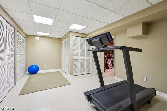 12 Hadley Ln, Wayne Twp., NJ 07470