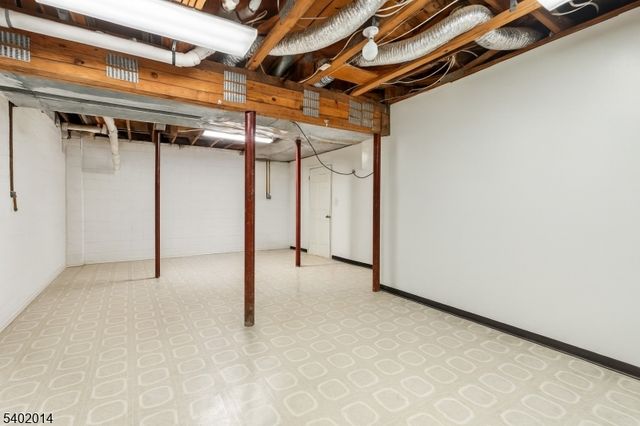 12 Hadley Ln, Wayne Twp., NJ 07470