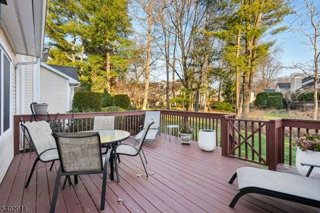 12 Hadley Ln, Wayne Twp., NJ 07470