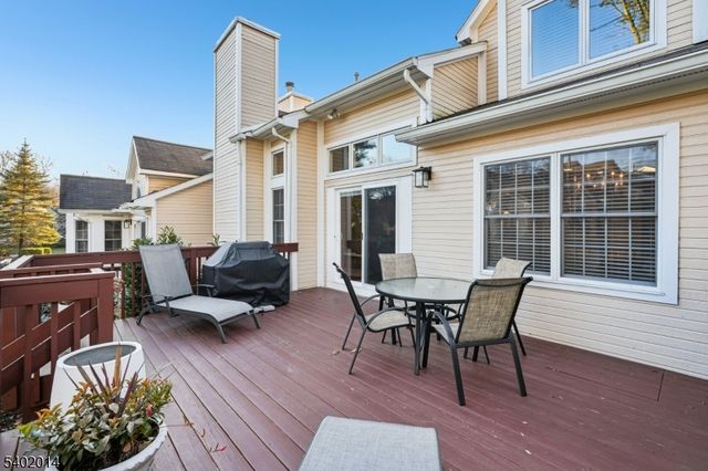 12 Hadley Ln, Wayne Twp., NJ 07470