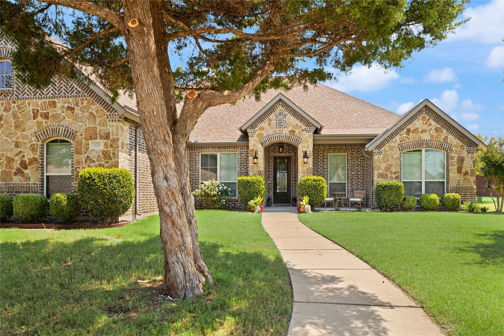 123 Claremont Drive, Ovilla, TX 75154