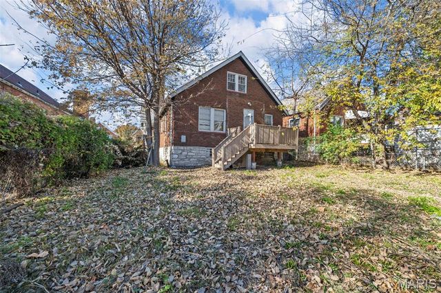 8738 Partridge Avenue, St Louis, MO 63147