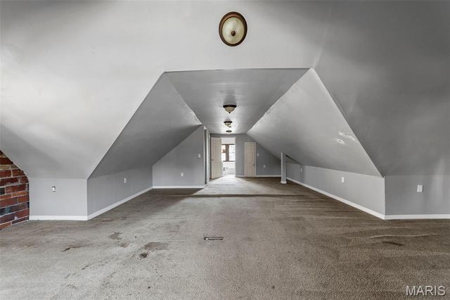 8738 Partridge Avenue, St Louis, MO 63147