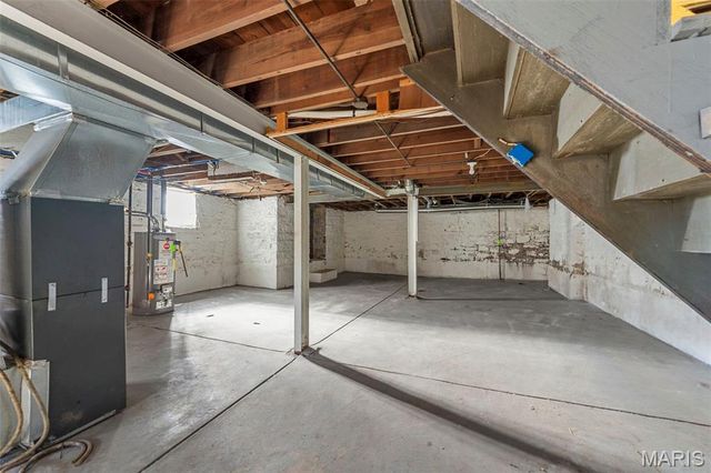 8738 Partridge Avenue, St Louis, MO 63147